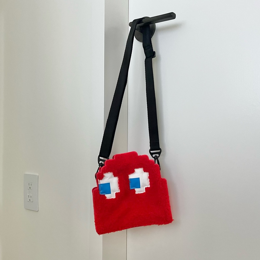 LeSportsac Pacman Game Retro Crossbody Purse BLINKY RED Sherpa Ghost New NWOT